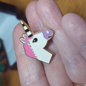 Unicorn Lapel Pin White Pink Enamel Goldtone
